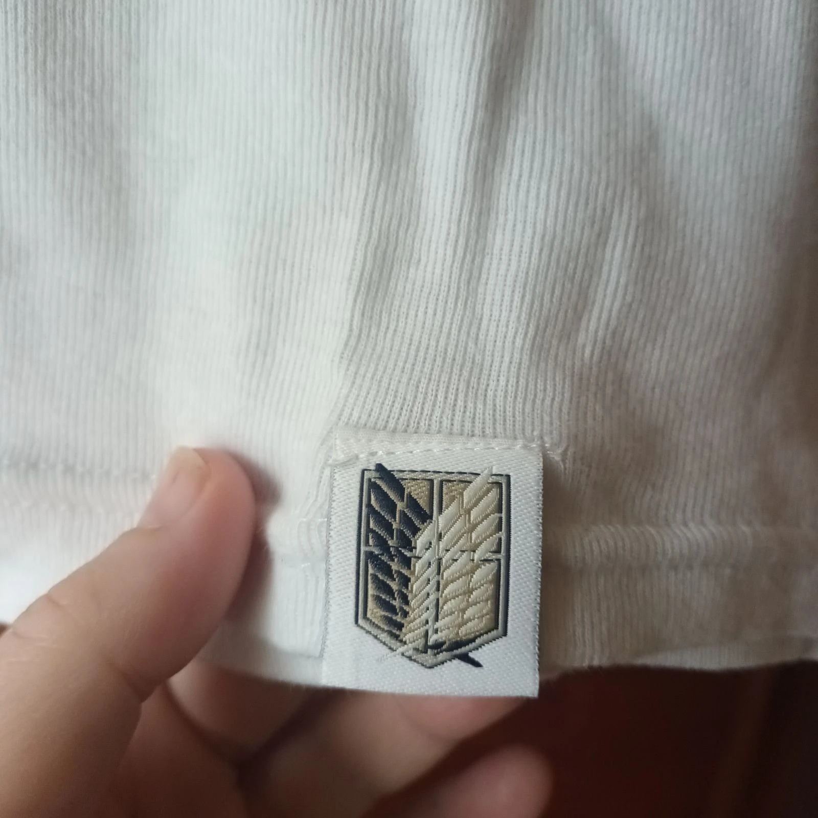 Camiseta de colección oficial con el tema de Attack on Titan Talla M dedicada a Eren Jäger. – photo 4